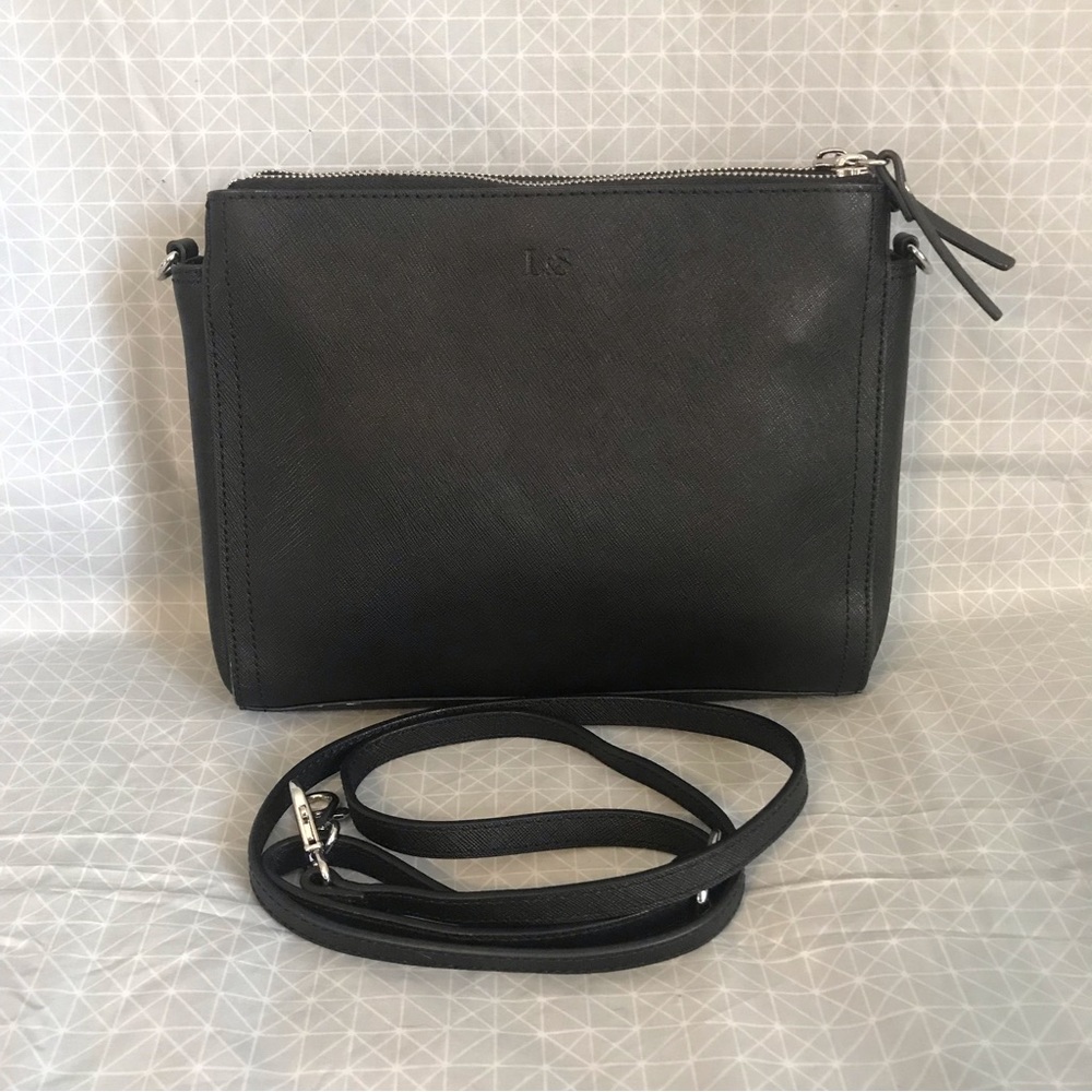 Lo & Sons The Pearl Crossbody Bag in Black Saffiano